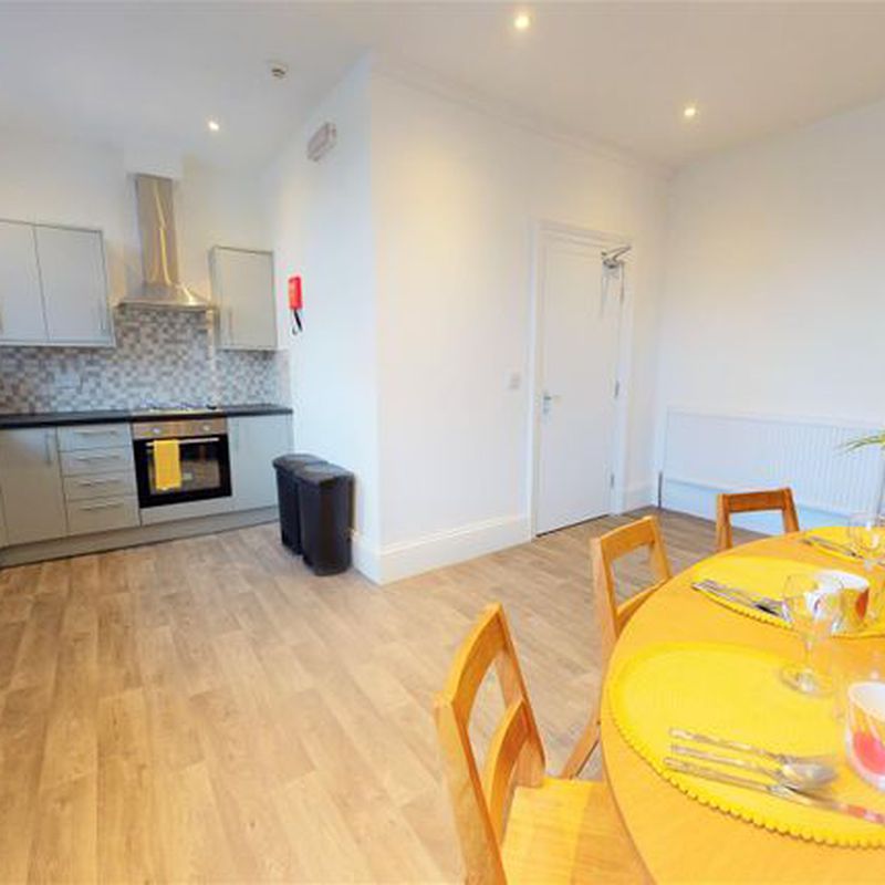 Room to rent in Kirkgate, Shipley BD18
