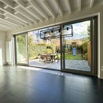 Rent 4 bedroom house of 210 m² in Ixelles