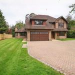 Detached house to rent in Old Avenue, West Byfleet KT14