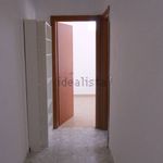 Affitto 3 camera appartamento di 90 m² in Reggio di Calabria