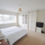 Rent 4 bedroom house in Beaconsfield