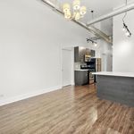 Rent 3 bedroom apartment of 1100 m² in Chicago