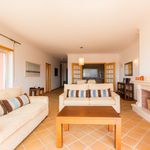 Rent 2 bedroom apartment of 100 m² in Óbidos