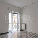 Rent 3 bedroom apartment of 85 m² in Napoli