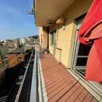 Affitto 4 camera appartamento di 92 m² in Genova