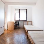 Wynajmij 4 sypialnię apartament z 49 m² w Kraków