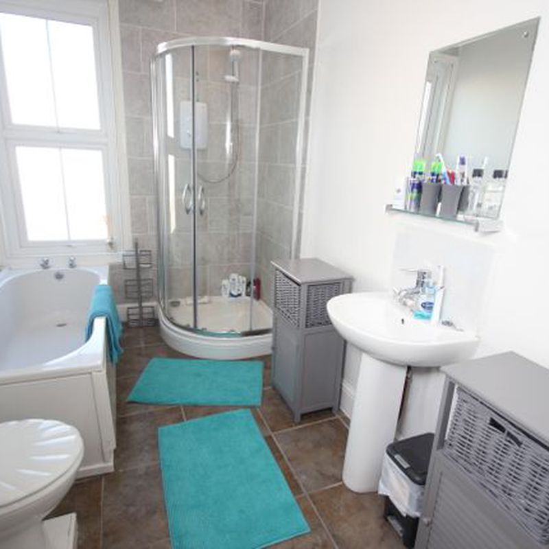 Room to rent in Sea View Terrace, St Judes, Plymouth PL4