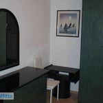 Affitto 4 camera appartamento di 120 m² in Genoa