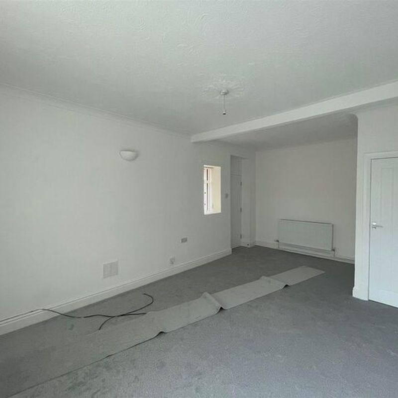 2 Bedroom Flat To Rent In Bethesda Road, Tumble, Llanelli, SA14