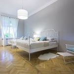 Rent 2 bedroom apartment of 130 m² in Kraków