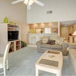 Rent 1 bedroom apartment of 87 m² in Palm Desert