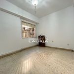 Rent 5 bedroom apartment of 168 m² in Valencia