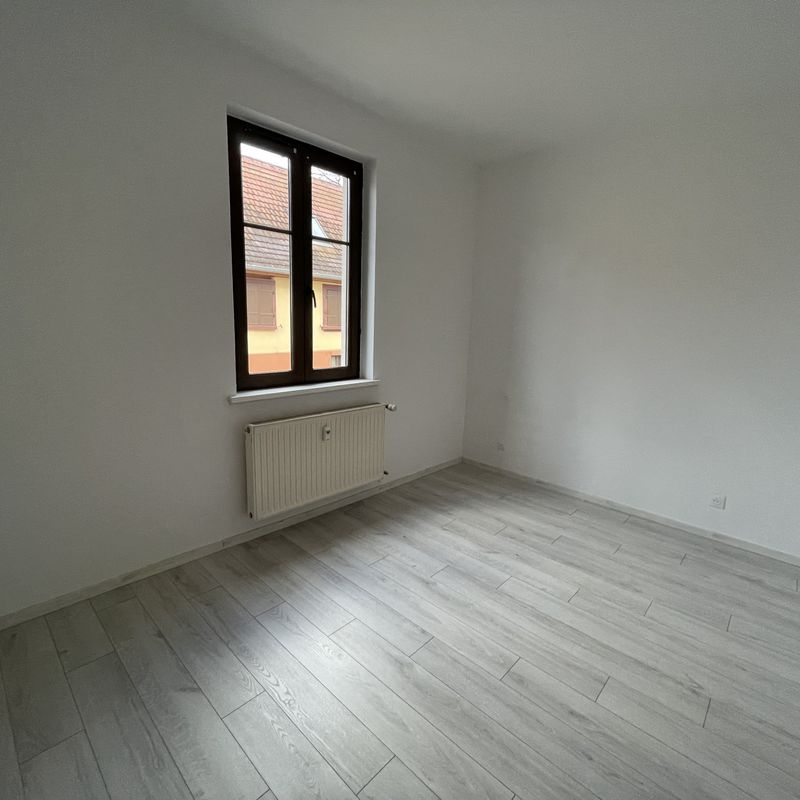 En location Appartement 4 pièces 92 m Ittlenheim