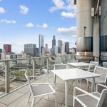 Rent 4 bedroom apartment of 2750 m² in Chicago