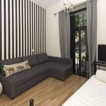 Rent 1 bedroom apartment of 40 m² in Majadahonda