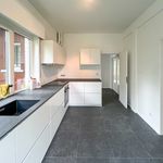 Rent 4 bedroom house of 165 m² in Ukkel