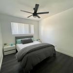 Rent 3 bedroom apartment of 130 m² in Palm Desert