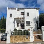 Rent 4 bedroom house of 292 m² in Estepona