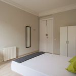 Rent a room of 128 m² in Barcelona