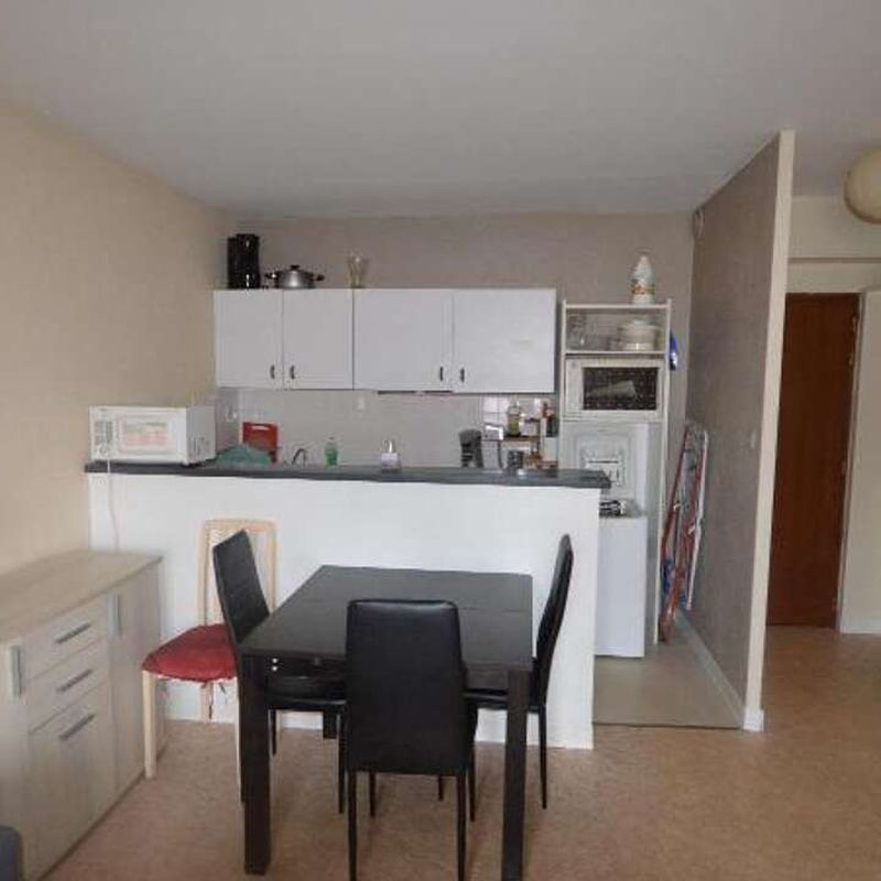 Location appartement 2 pièces 38 m² Cholet (49300)