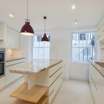 Rent 5 bedroom house of 236 m² in London