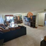 Rent 2 bedroom apartment of 1341 m² in Miami Beach