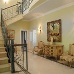 Rent 6 bedroom house of 540 m² in Marbella