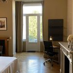 Rent 1 bedroom apartment of 85 m² in Bruxelles