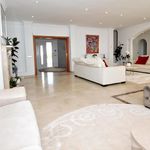 Rent 10 bedroom house of 878 m² in Vélez-Málaga