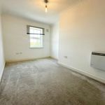 Rent 2 bedroom flat in Camberley