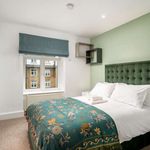 Rent 3 bedroom flat of 95 m² in london