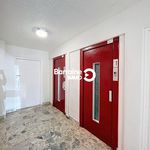 Rent 2 bedroom apartment of 43 m² in Brest
