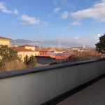 Affitto 4 camera appartamento di 285 m² in Bergamo