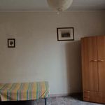 Affitto 5 camera appartamento di 120 m² in Siena