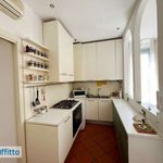 Affitto 2 camera appartamento di 83 m² in Milano