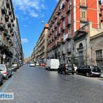 Affitto 6 camera appartamento di 420 m² in Napoli