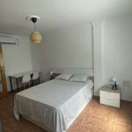 Rent a room of 90 m² in Málaga