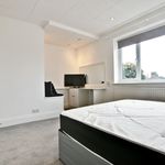 Rent 2 bedroom house in Bromley