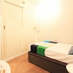 Rent 13 bedroom apartment in Madrid