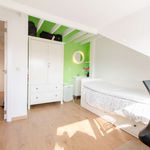 Rent a room of 65 m² in Evere