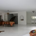 Rent 5 bedroom house of 550 m² in Ekali