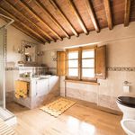 Rent 5 bedroom house of 280 m² in Massarosa