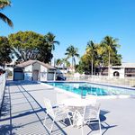 Rent 3 bedroom apartment of 1065 m² in Miami