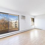 Rent a room of 111 m² in Saint Paul
