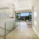 Rent 5 bedroom house of 350 m² in Vegaviana