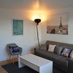 Rent 3 bedroom apartment of 55 m² in Versailles