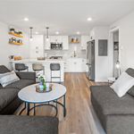 Rent 1 bedroom apartment of 561 m² in Kirkland