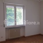 Affitto 3 camera appartamento di 75 m² in Varese