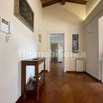 Affitto 5 camera appartamento di 135 m² in Castelnuovo Berardenga