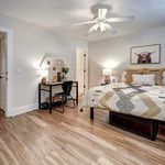 Rent a room in San Marcos